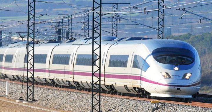 El año 2020 llega con bajadas del gas, subidas en Renfe y sin cambios en pensiones