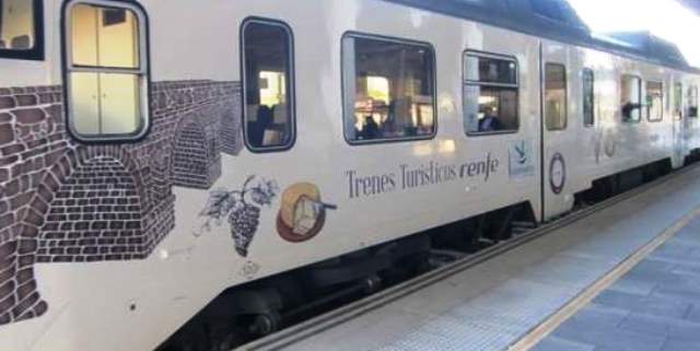 El Gobierno de Castilla-La Mancha quiere promocionar la región con la ‘complicidad’ de Renfe