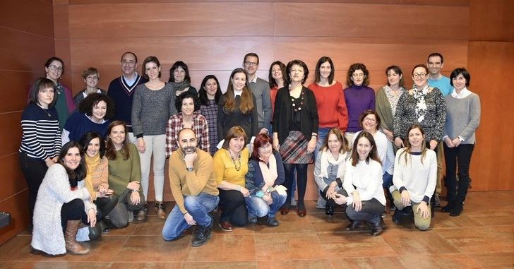 La Junta de Castilla-La Mancha tutela a 1.049 niños, que en un 42% están en acogimiento residencial