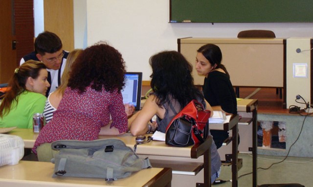 La UCLM no reanudará las clases presenciales y se organiza para acabar el curso online