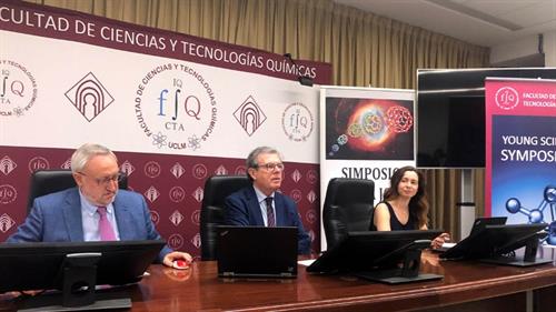 Los químicos noveles de la UCLM comparten con sus compañeros sus líneas de investigación