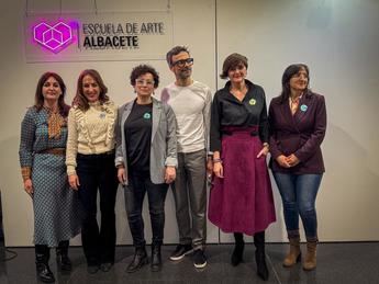 Exposición 'Gente guapa' muestra el talento emergente de la Escuela de Arte en Albacete