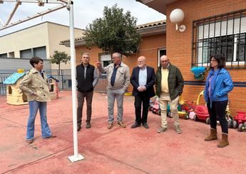 El delegado de Castilla-La Mancha visita Munera para abordar necesidades comunitarias y sostenibilidad