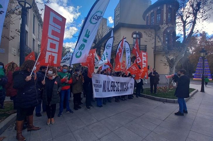 La segunda huelga por el ERE de Unicaja alcanza un seguimiento del 84% en C-LM