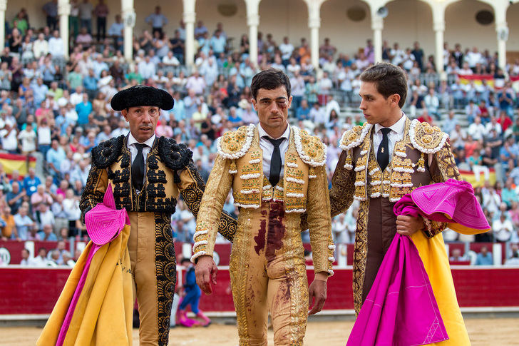Toros. Paco Ureña, cogido en Albacete, tiene movilidad en el ojo izquierdo y en el párpado