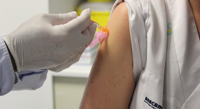 Se inicia la vacunación contra la gripe en Albacete, con 84.000 dosis dispuestas entre la capital, Almansa, Hellín y Villarrobledo