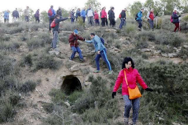 Valdeganga sorprendió a los participantes de la Ruta Senderista de la Diputación de Albacete