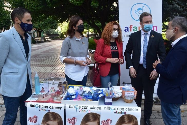 Respaldo del Ayuntamiento y Diputación de Albacete a la Asociación de Familias de Niños con Cáncer