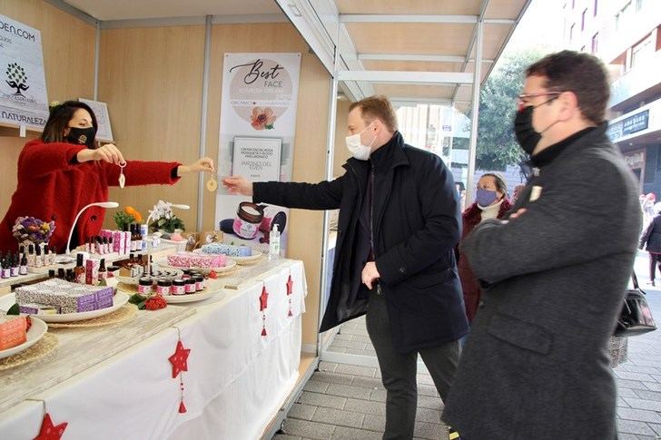 Albacete muestra en el Altozano 13 oficios para promocionar el sector de la artesanía