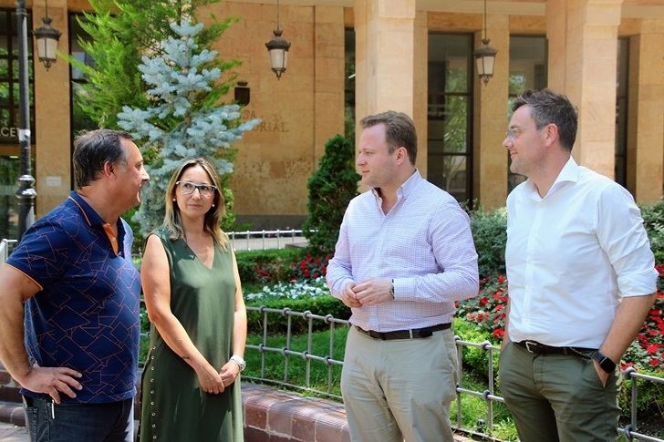 El Ayuntamiento y la Peña El Templete ultiman los detalles de la Ofrenda de Flores