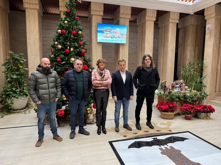 Albacete se ilumina con el vídeo mapping Los tres Reyes Magos y el Grinch durante las fiestas navideñas