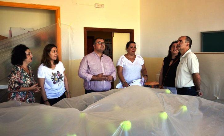 Continúan las obras de reforma y adecuación del colegio Giner de los Ríos de Villarrobledo