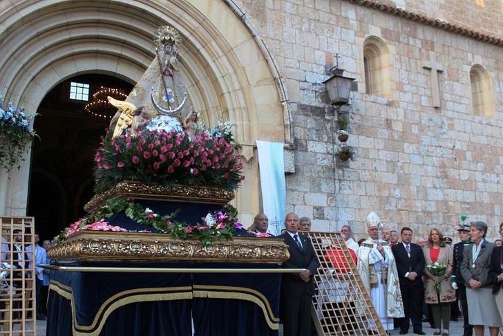 Devoción y respeto de los vecinos de Albacete destaca en la devoción a su patrona, la Virgen de Los Llanos