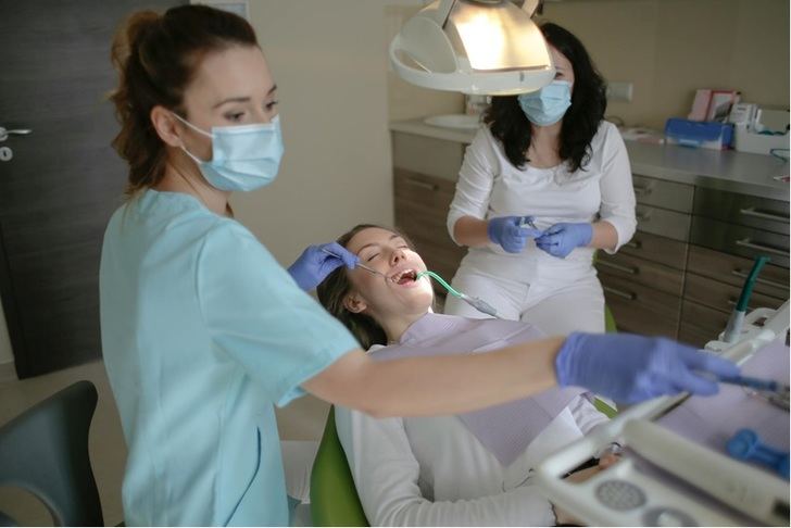 Visita anual al dentista: la forma de prevenir las extracciones y la caída de piezas
