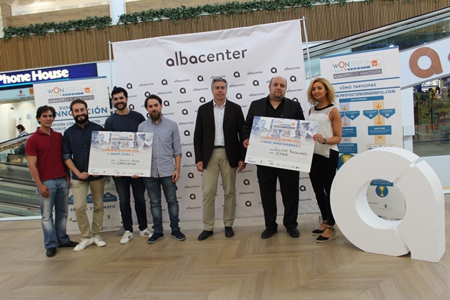 El Ayuntamiento de Albacete y el centro comercial “Albacetenter” premian la innovación del proyecto “Wonderful”