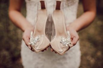 Personaliza tus zapatos de boda