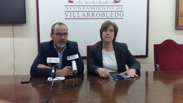 El Ayuntamiento de Villarrobledo instala 100 nuevos contenedores de basura en el barrio de Socuéllamos