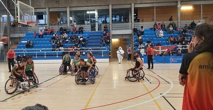 Triunfo del BSR Amiab Albacete ante el Zuzenak en el estreno de la Liga de División de Honor